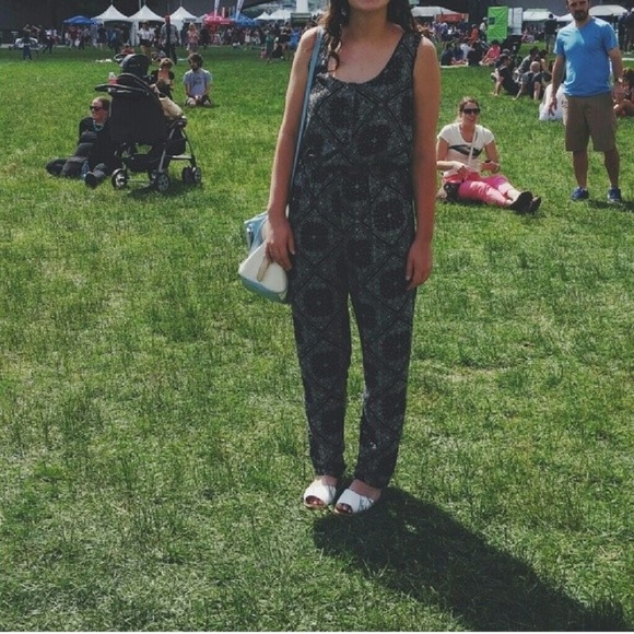 Black Printed Jumpsuit - Picture 2 of 4